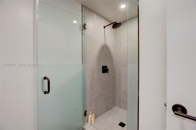 121 NE 5th St 3102, Miami, FL 33132