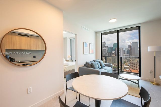 121 NE 5th St 3102, Miami, FL 33132