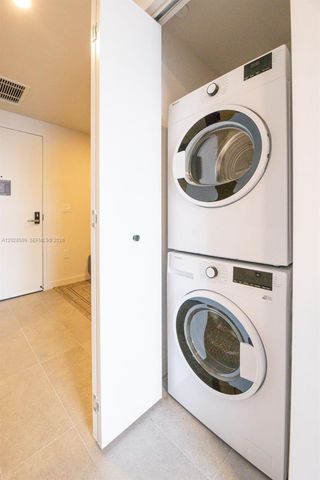 121 NE 5th St 3102, Miami, FL 33132
