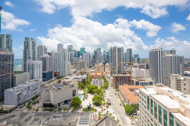 121 NE 5th St 3102, Miami, FL 33132