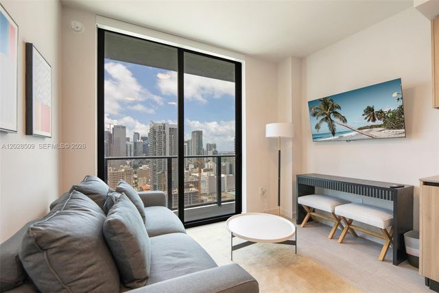 121 NE 5th St 3102, Miami, FL 33132
