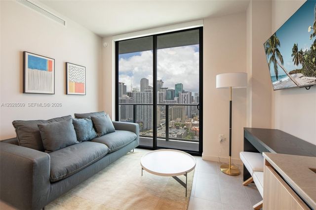 121 NE 5th St 3102, Miami, FL 33132