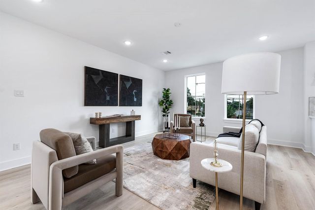 1511 Euel Street, Houston, TX 77009