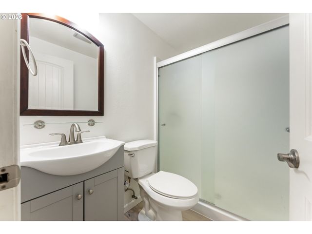 159 Sw FLORENCE Ave 45, Gresham, OR 97080