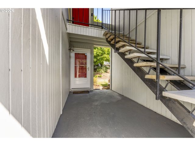 159 Sw FLORENCE Ave 45, Gresham, OR 97080