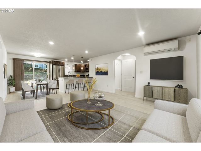 159 Sw FLORENCE Ave 45, Gresham, OR 97080