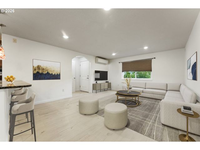 159 Sw FLORENCE Ave 45, Gresham, OR 97080