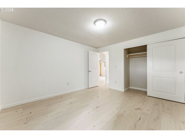 159 Sw FLORENCE Ave 45, Gresham, OR 97080