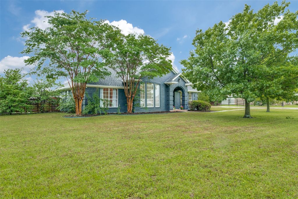 224 Odessa Drive, Haslet, TX 76052