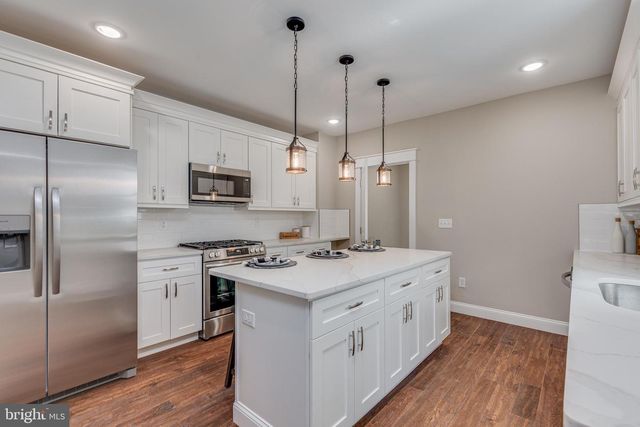 31 BUTTONWOOD ST, Mount Holly, NJ 08060