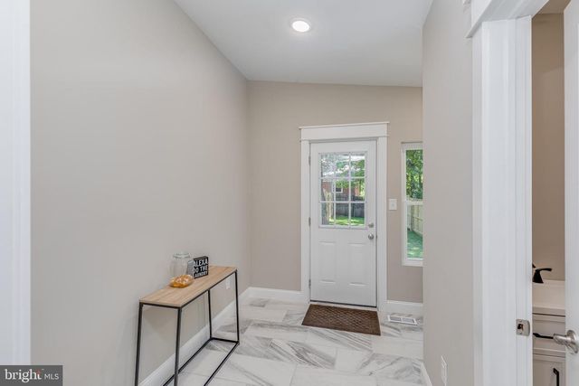 31 BUTTONWOOD ST, Mount Holly, NJ 08060