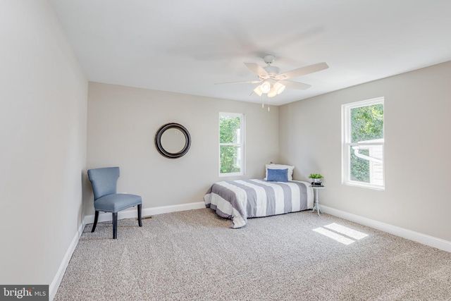 31 BUTTONWOOD ST, Mount Holly, NJ 08060