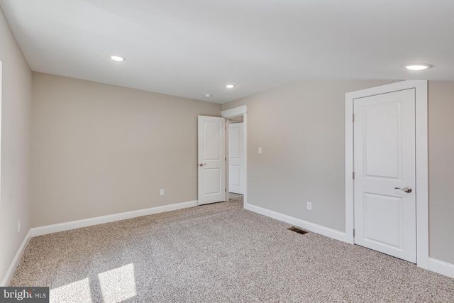 31 BUTTONWOOD ST, Mount Holly, NJ 08060