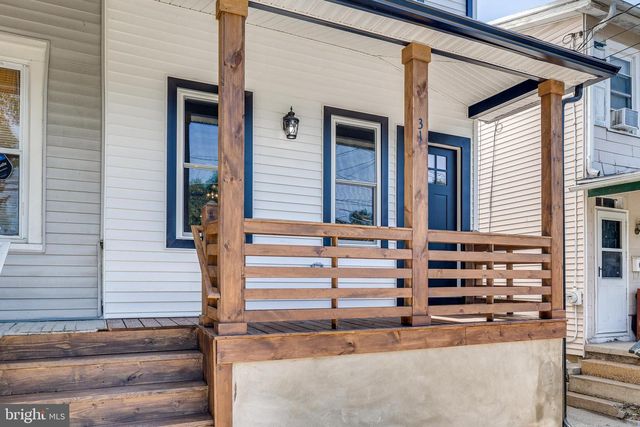 31 BUTTONWOOD ST, Mount Holly, NJ 08060