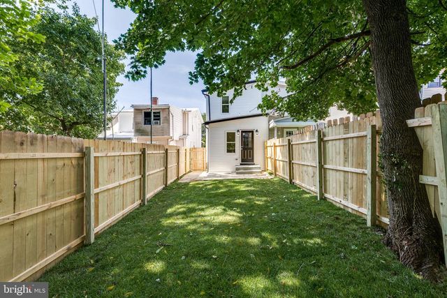 31 BUTTONWOOD ST, Mount Holly, NJ 08060