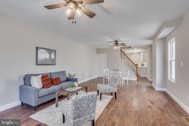 31 BUTTONWOOD ST, Mount Holly, NJ 08060