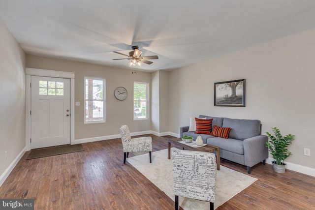 31 BUTTONWOOD ST, Mount Holly, NJ 08060