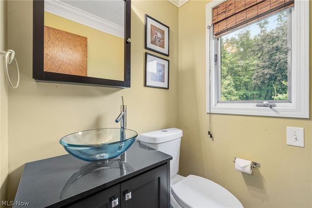 2411 Sucrose Drive, Green, OH 44312