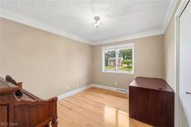 2411 Sucrose Drive, Green, OH 44312