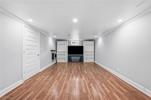 2411 Sucrose Drive, Green, OH 44312