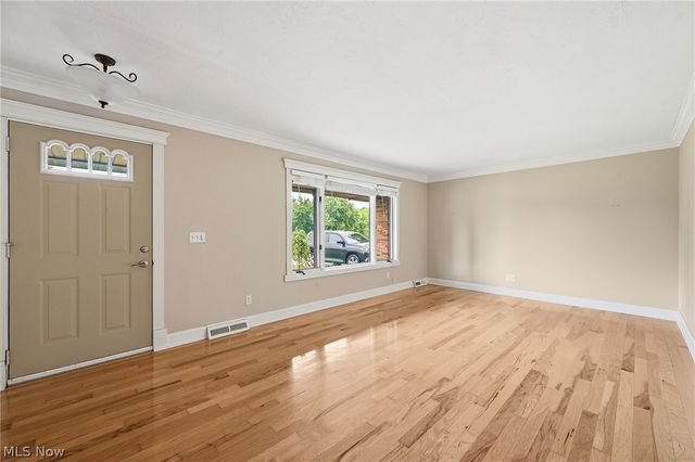 2411 Sucrose Drive, Green, OH 44312
