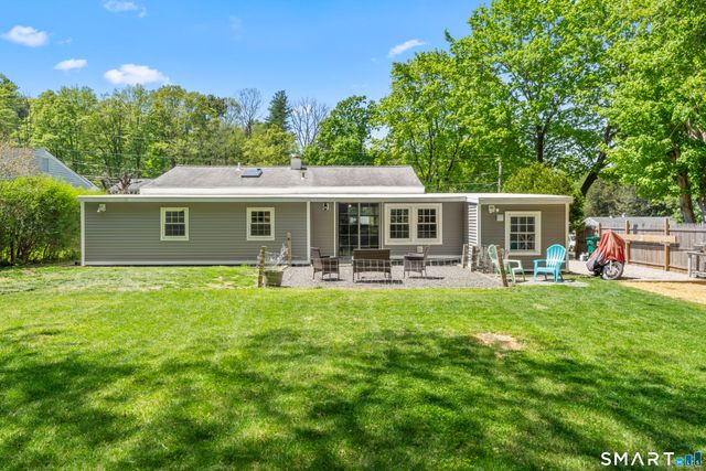 21 Topstone Drive, Bethel, CT 06801