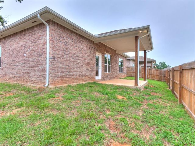 420 Remington Avenue, Jones, OK 73049
