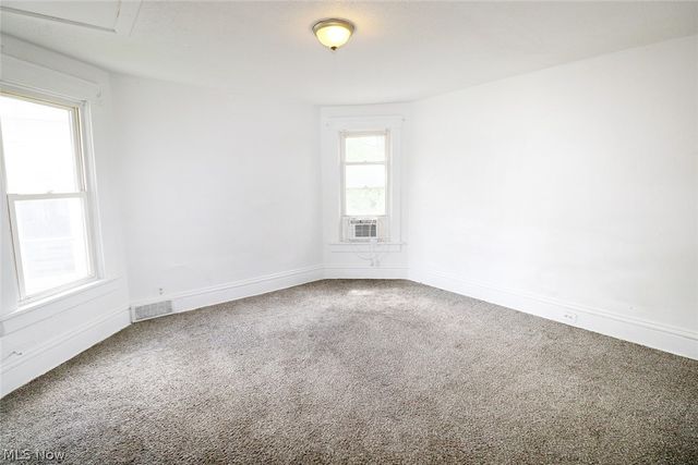 1336 Oregon Avenue, Steubenville, OH 43952