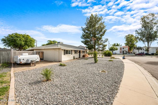 1831 W NORTHVIEW Avenue, Phoenix, AZ 85021