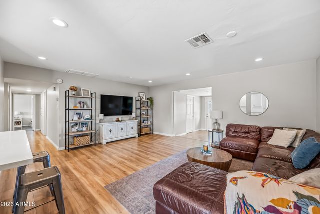 1831 W NORTHVIEW Avenue, Phoenix, AZ 85021