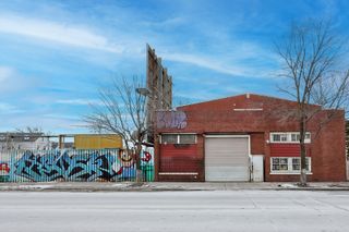 3709 W Armitage Avenue, Chicago, IL 60647