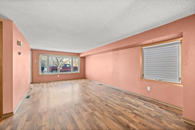 217 Beech Street, Chaska, MN 55318