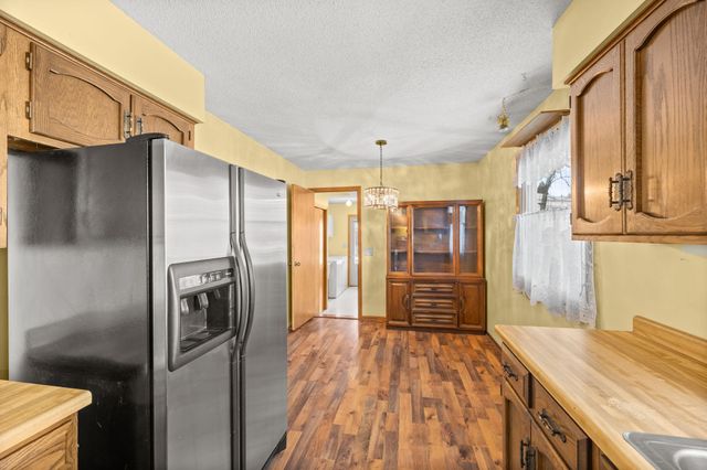 217 Beech Street, Chaska, MN 55318