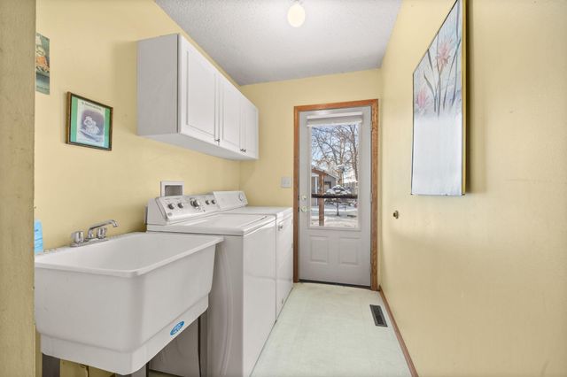 217 Beech Street, Chaska, MN 55318