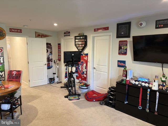 109 ALMOND DR, Lansdale, PA 19446