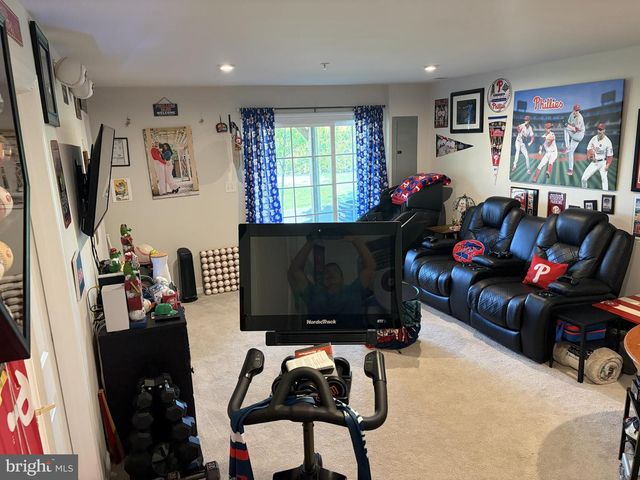 109 ALMOND DR, Lansdale, PA 19446
