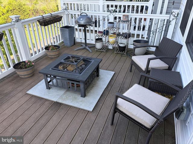 109 ALMOND DR, Lansdale, PA 19446