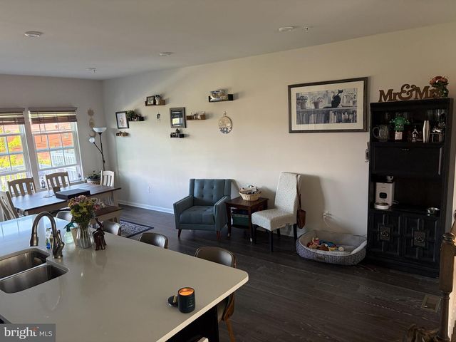 109 ALMOND DR, Lansdale, PA 19446
