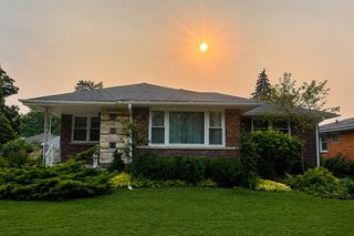 2332 Belleview Avenue, Westchester, IL 60154