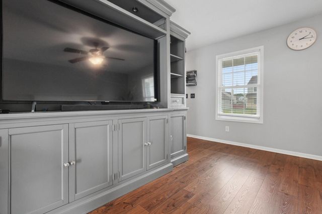 55 Gala Avenue SW, Etna, OH 43062