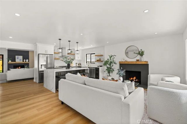 5757 E Oakbrook Street, Long Beach, CA 90815