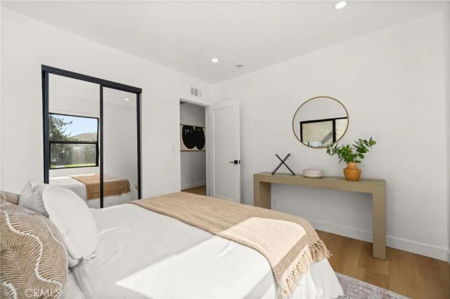 5757 E Oakbrook Street, Long Beach, CA 90815