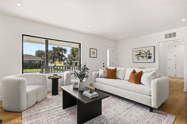 5757 E Oakbrook Street, Long Beach, CA 90815