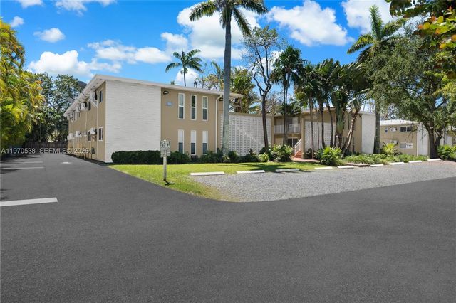 6310 SW 79th St 2, South Miami, FL 33143