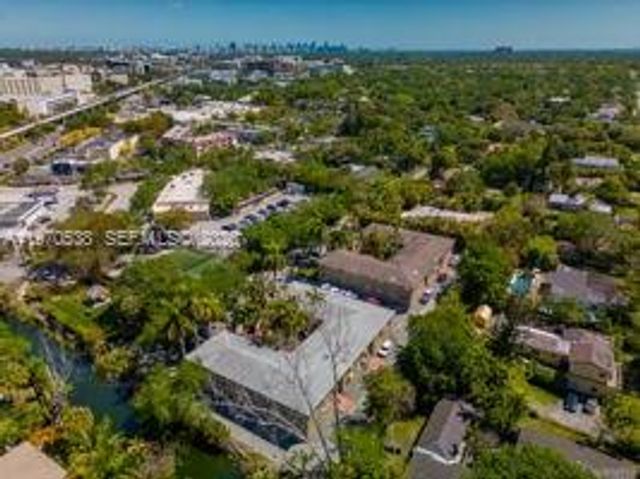 6310 SW 79th St 2, South Miami, FL 33143