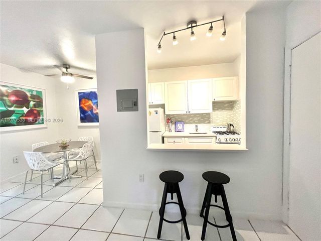 6310 SW 79th St 2, South Miami, FL 33143