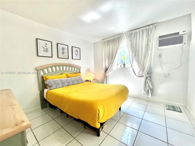 6310 SW 79th St 2, South Miami, FL 33143