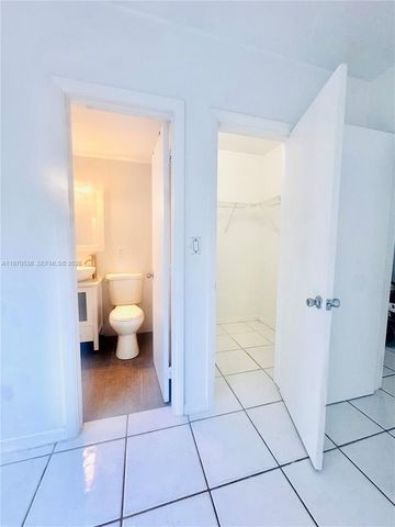 6310 SW 79th St 2, South Miami, FL 33143