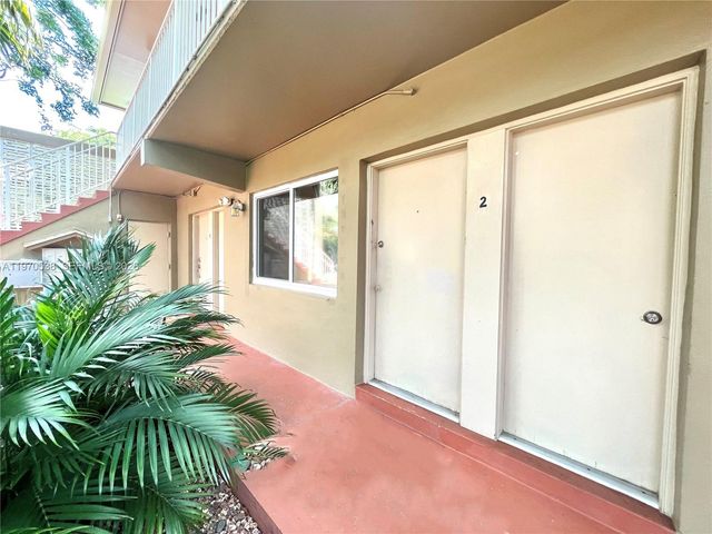 6310 SW 79th St 2, South Miami, FL 33143