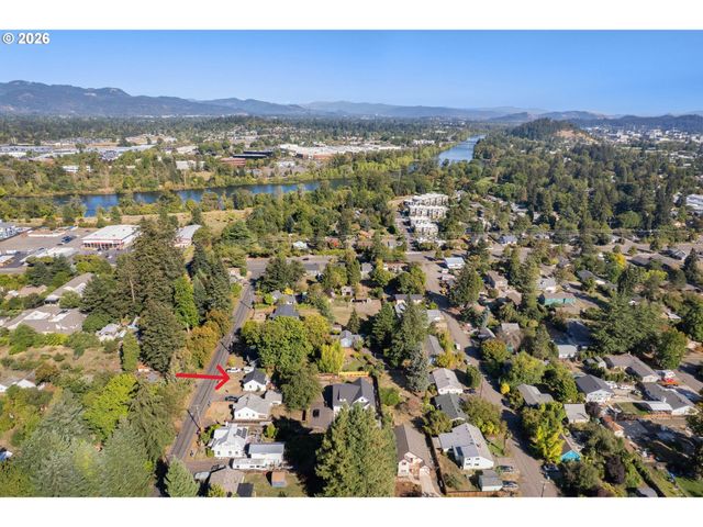 112 HANSEN Ln, Eugene, OR 97404